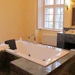 Schloss Apartment *