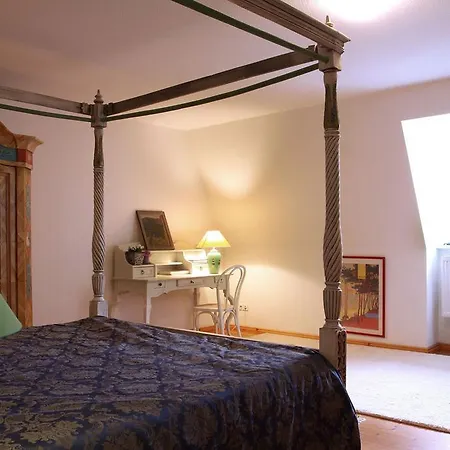 Schloss 아파트 Stulpe