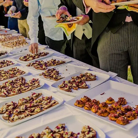 公寓 斯霍罗斯司徒贝公寓 *